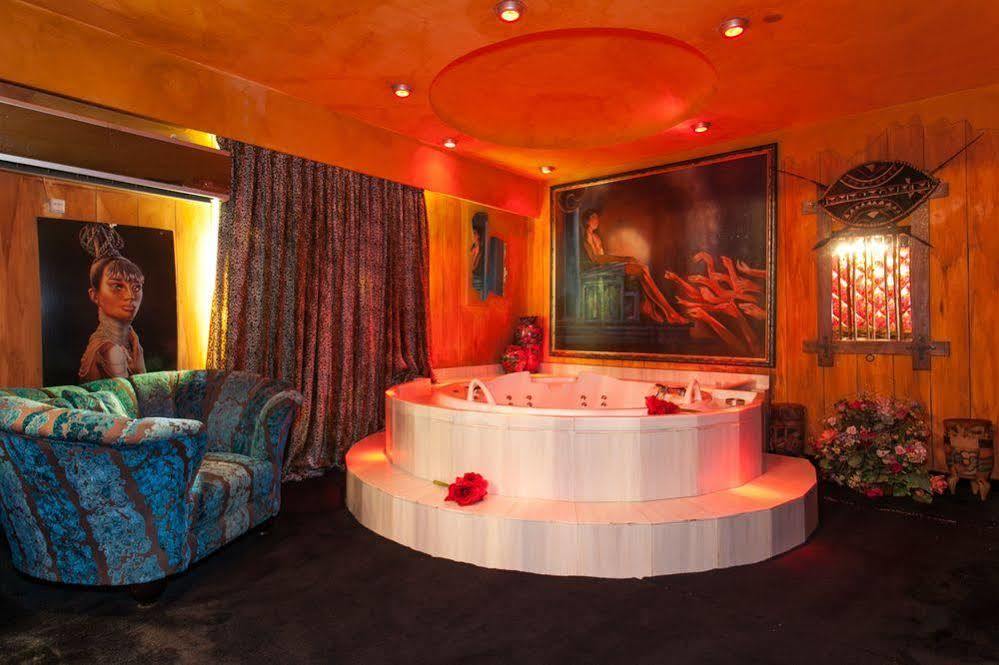 Hodinový hotel Priamos-αdults Only 2*